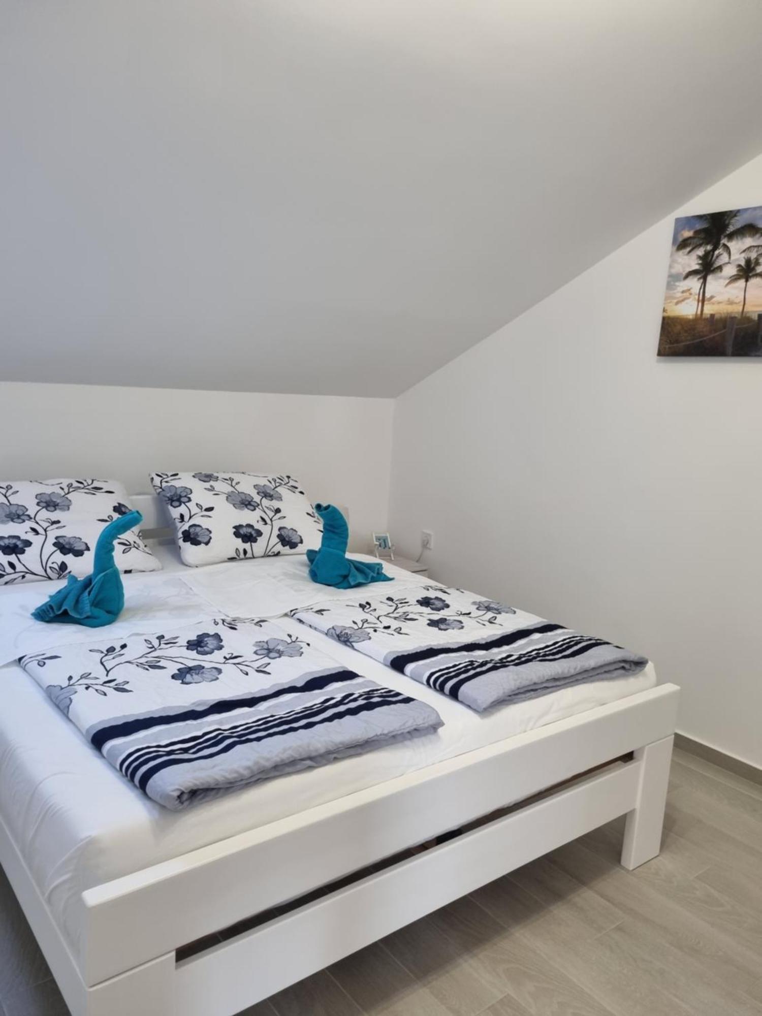 Luna Apartment *